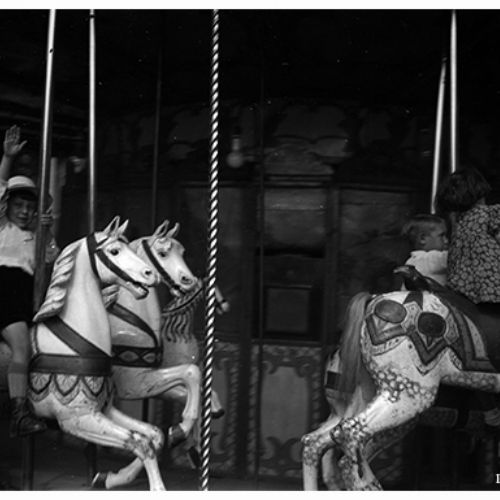 Georges Bériot à la fête patronale sur la place de Sirault en 1934