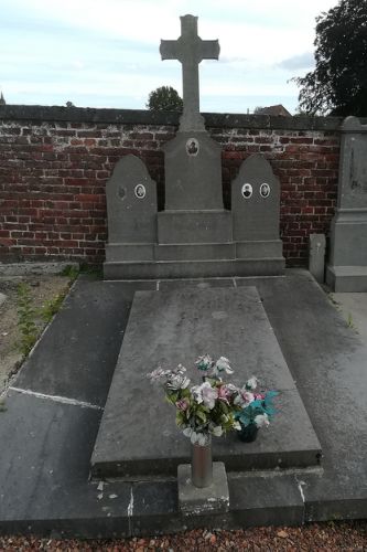 Tome de Moulin Eléonore et Bériot Camille à Sirault